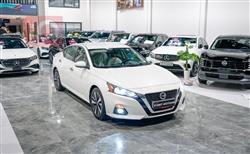 نيسان ألتيما